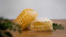 Load image into Gallery viewer, Comb Honey (340g)