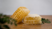 Load image into Gallery viewer, Comb Honey (340g)
